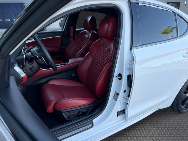 2023 GENESIS G70 Standard - Photo 13