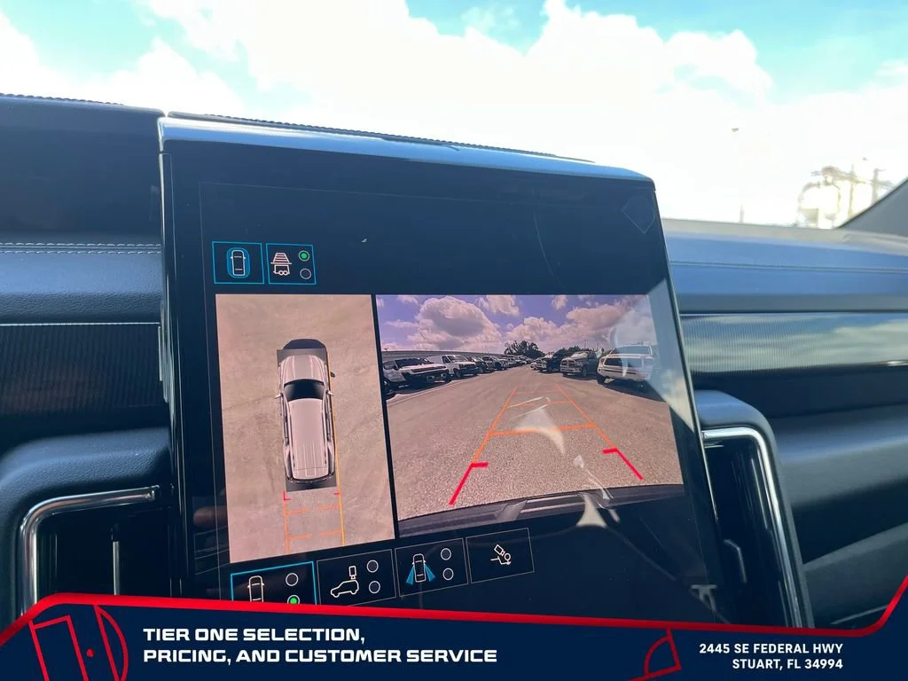 New 2026 Onyx Black GMC Elevation image 32