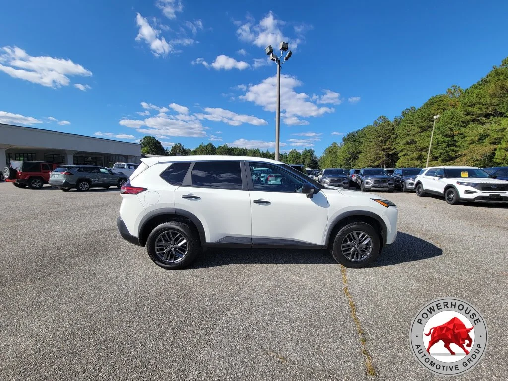 Used 2023 White Nissan S image 8