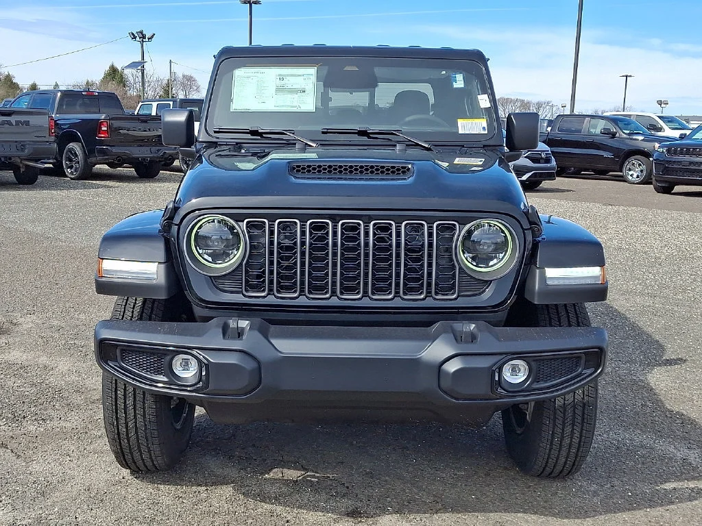 New 2026 Black Clear-Coat Exterior Paint Jeep Sport S image 2