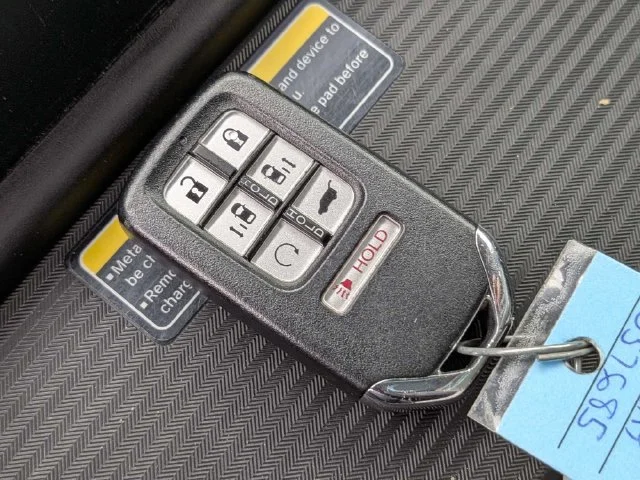 Used 2023 Gray Honda Elite image 28