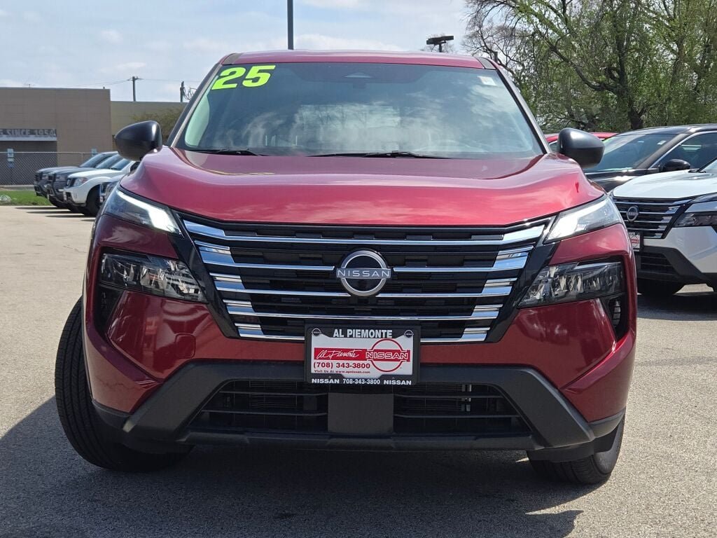 Certified Used 2025 Red Nissan S image 4
