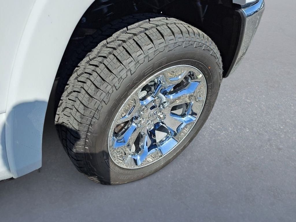 New 2026 Bright White Clear-Coat Exterior Paint RAM Big Horn/Lone Star image 13