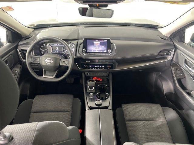 2025 Nissan Rogue SV - Photo 23