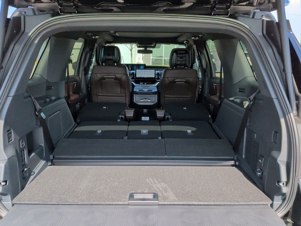New 2026 Agate Black Metallic Ford King Ranch® image 45
