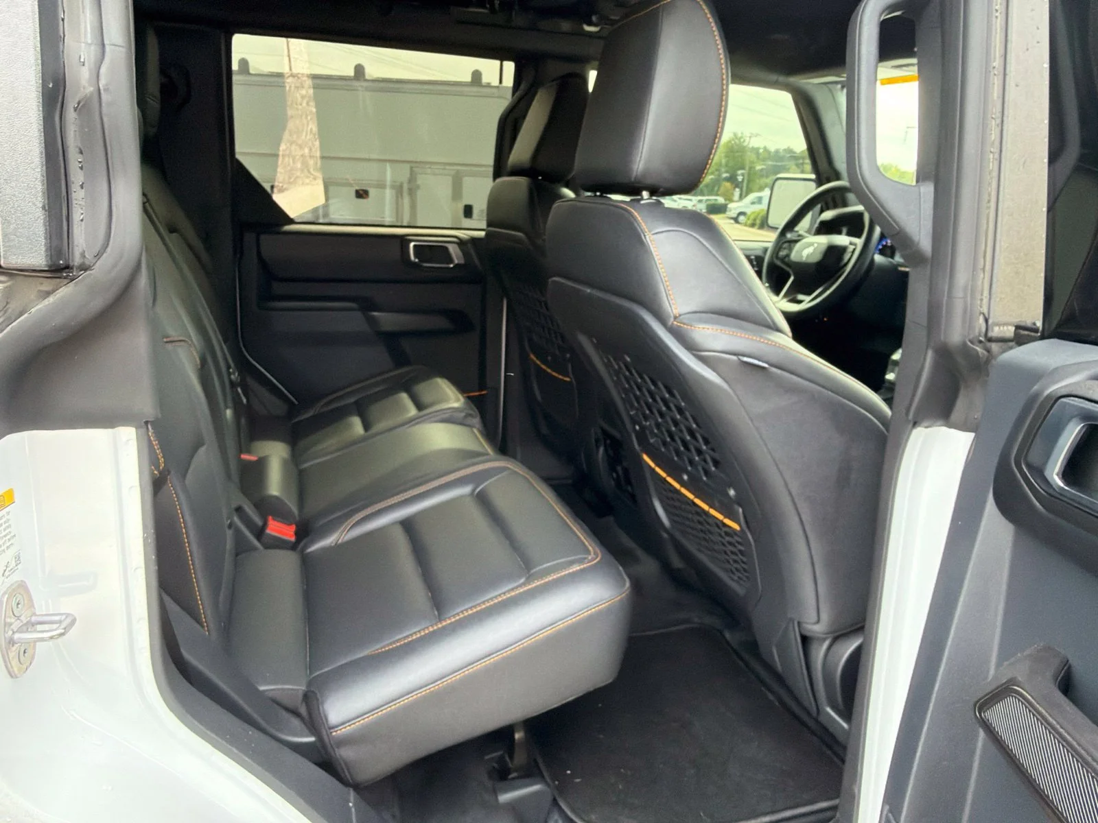 Certified Used 2024 Oxford White Ford Badlands image 26