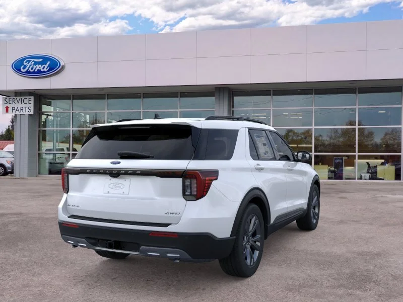 New 2026 Star White Metallic Tri-Coat Ford Active image 30