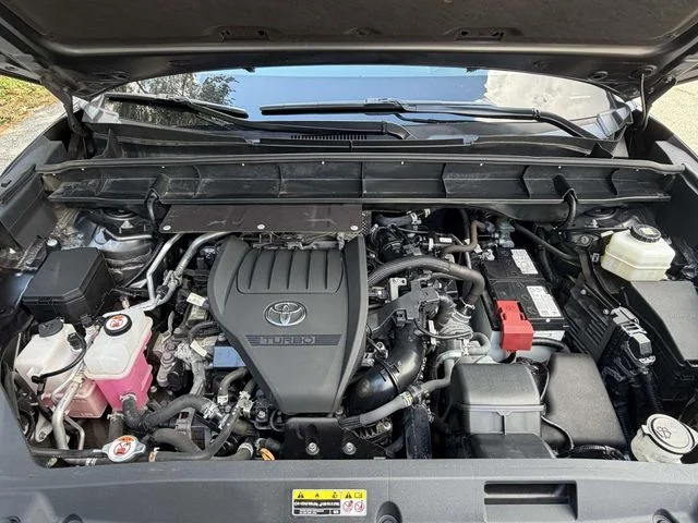 2023 Toyota Highlander XLE - Photo 13