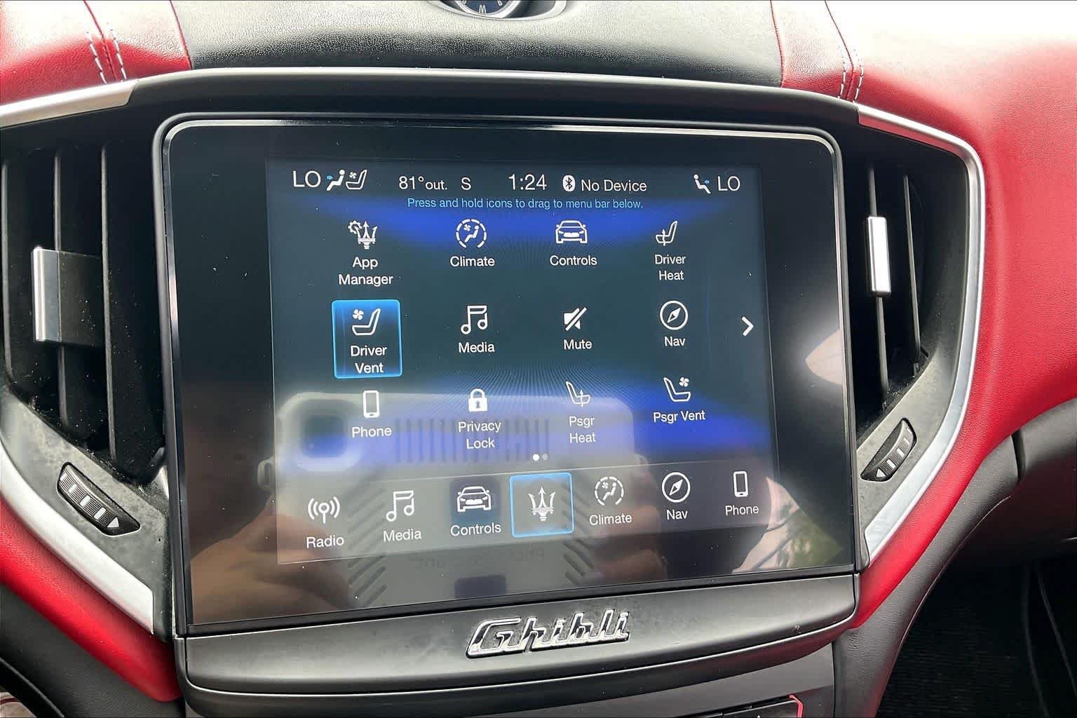 Used 2019 Rosso Folgore Mica Maserati GranLusso image 32