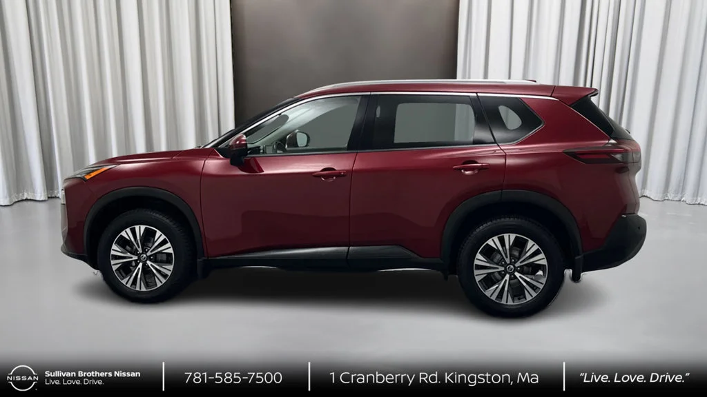 Used 2021 Red Nissan SV image 8