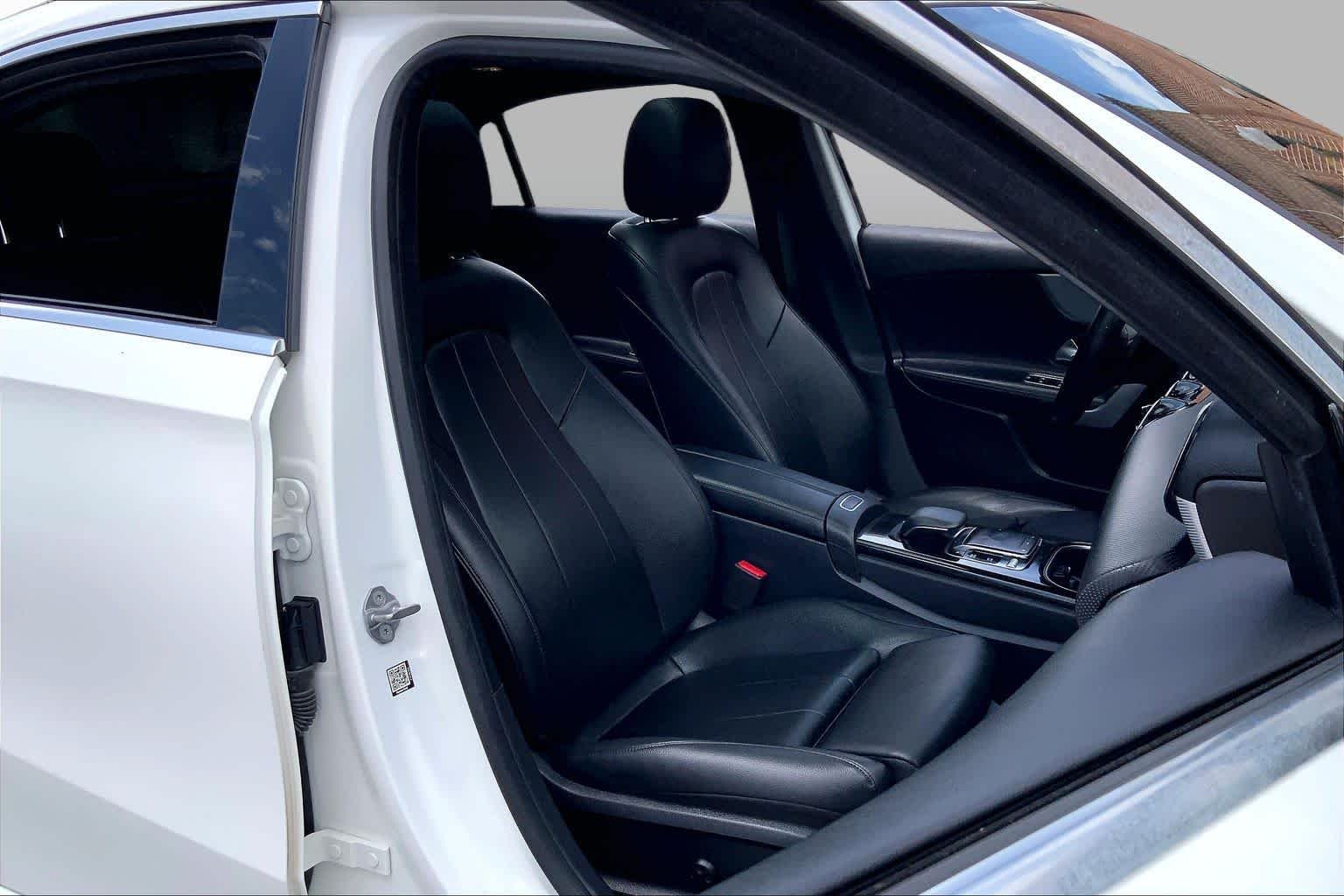 Used 2019 Polar White Mercedes-Benz A 220 image 9