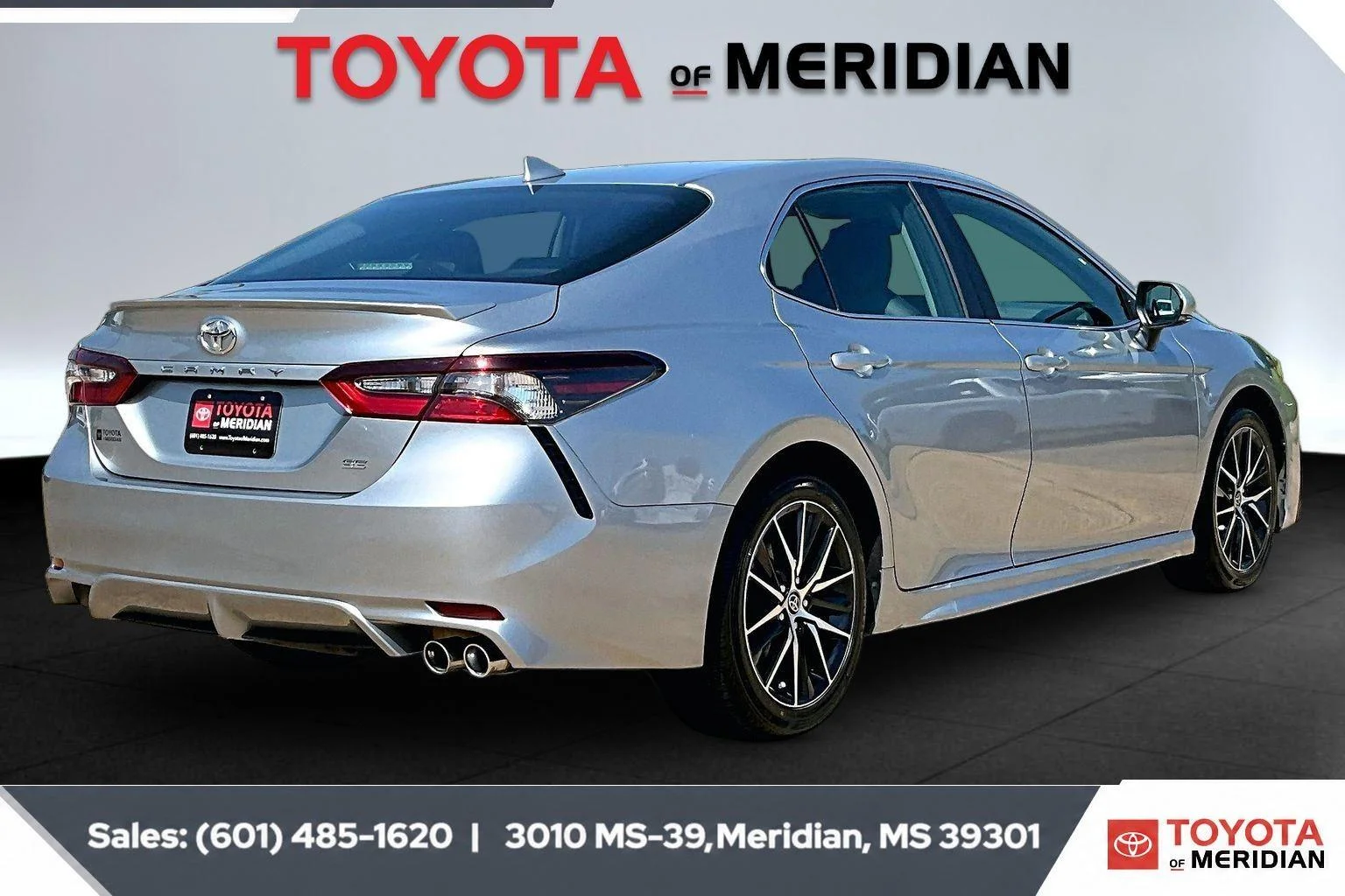 Used 2024 Celestial Silver Metallic Toyota SE Auto (Natl) image 11