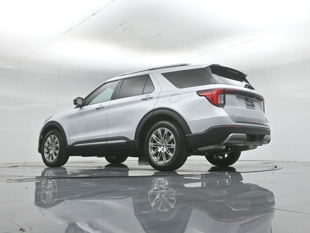 New 2026 Star White Metallic Tri-Coat Ford Platinum image 53
