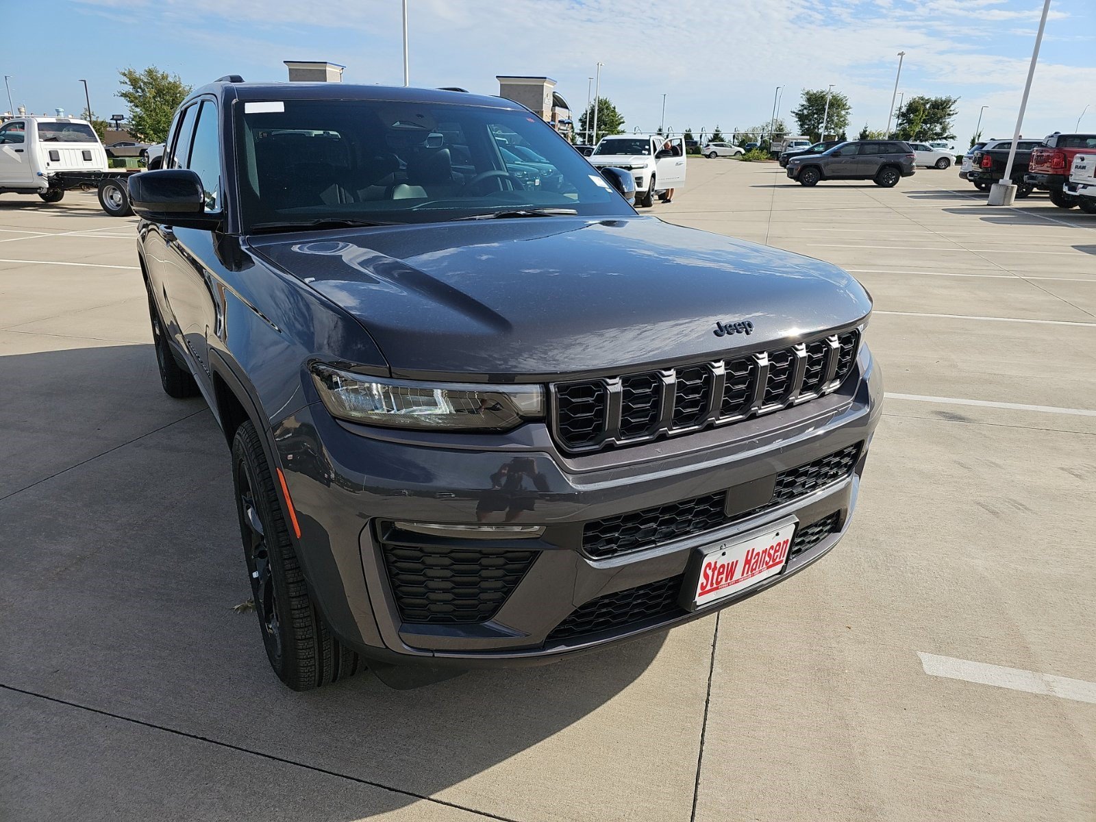 New 2026 Baltic Gray Metallic Clearcoat Jeep Limited image 7
