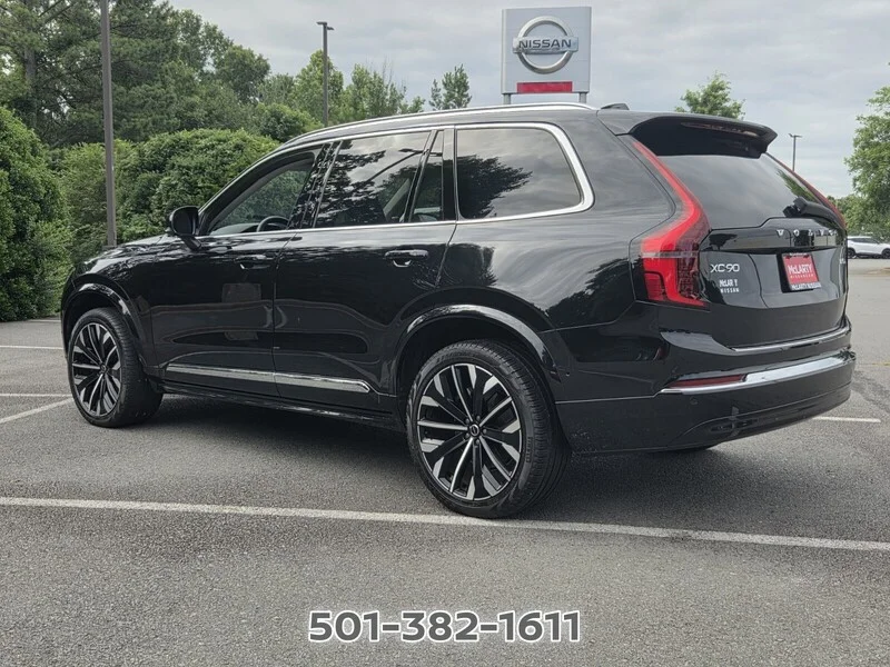 Used 2025 Onyx Black Metallic VOLVO 2025.5 B5 AWD PLUS 7-SEATER image 3