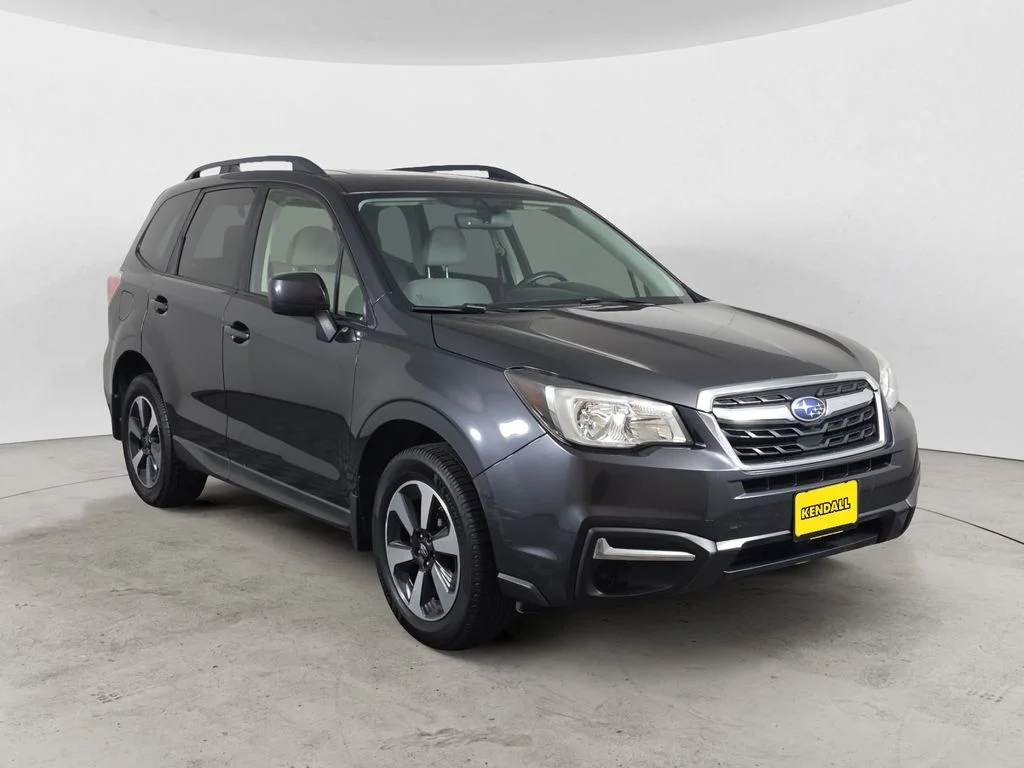 Used 2018 Dark Gray Metallic Subaru 2.5i Premium image 7