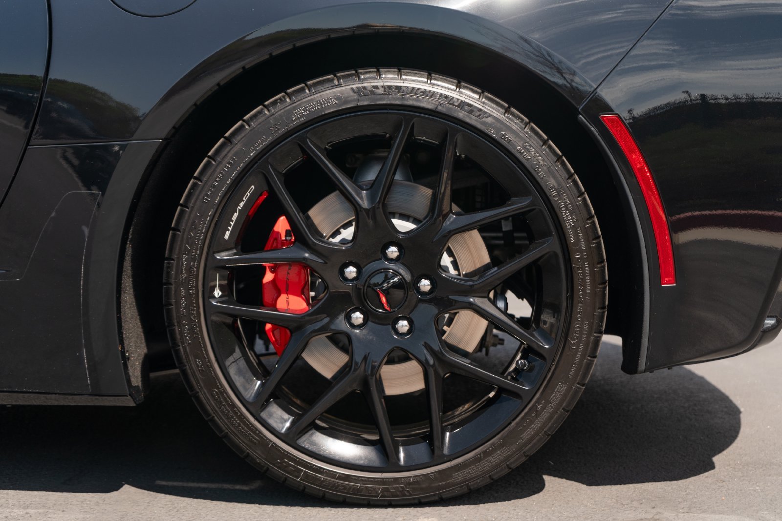 Used 2019 Black Chevrolet Stingray image 7