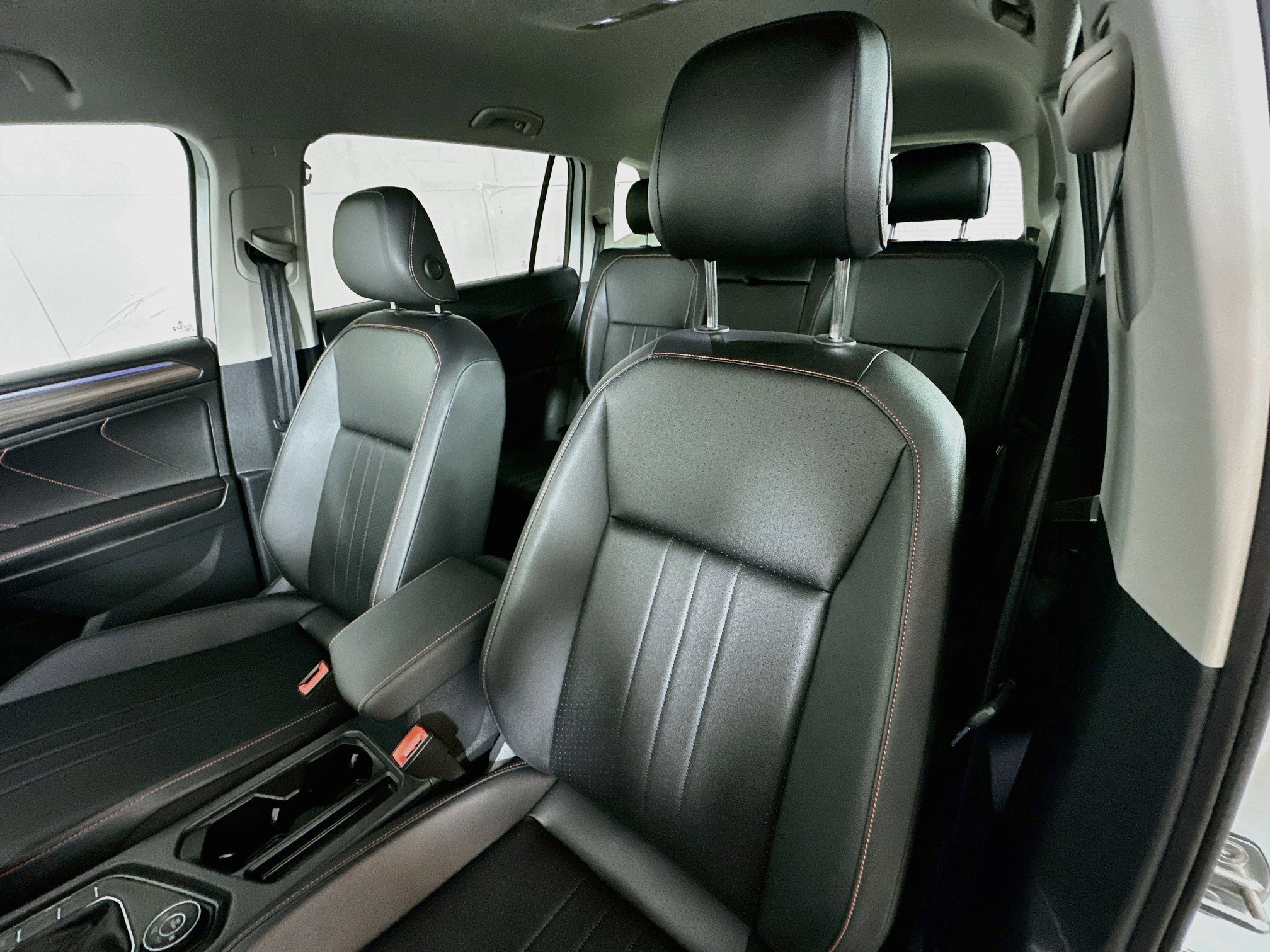 Used 2024 White Volkswagen Wolfsburg Edition image 20