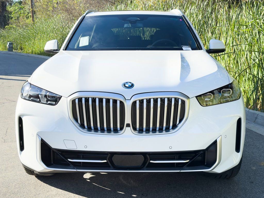 2026 BMW X5 50e - Photo 3