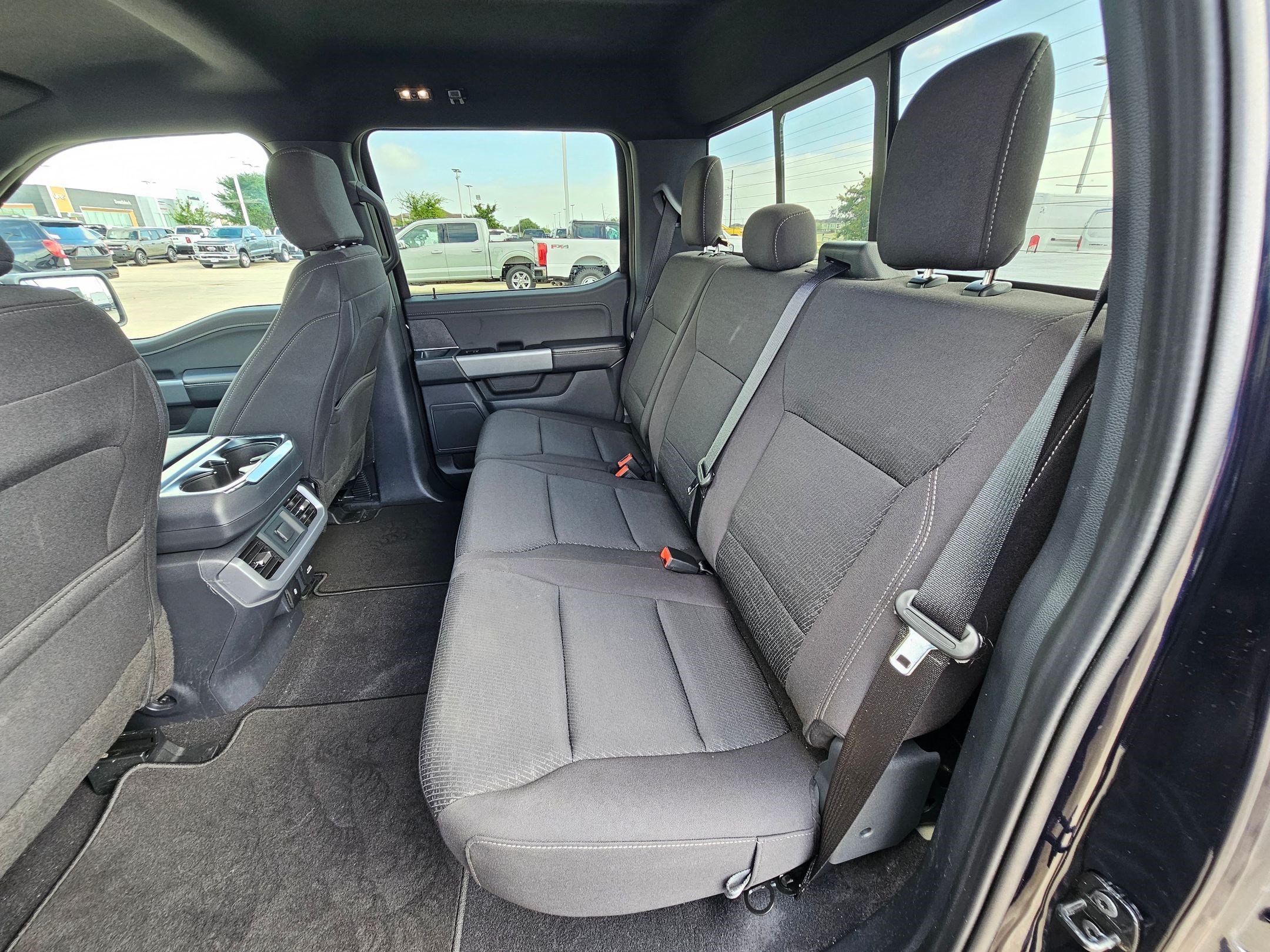 Used 2025 Blue Ford XLT image 25