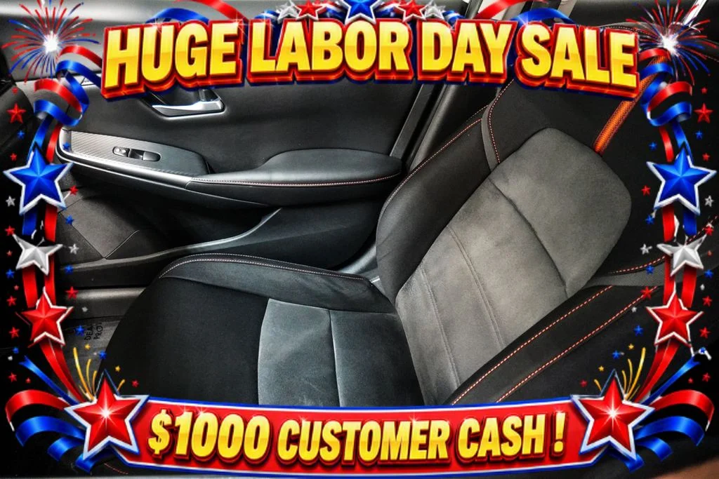 Used 2022 White Nissan SR image 23