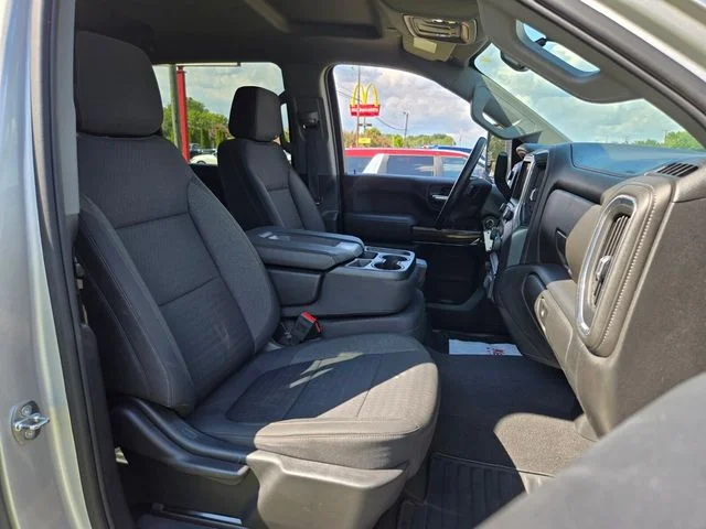 Used 2023 Silver Chevrolet LT image 17
