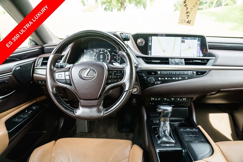 Used 2019 White Pearl Lexus 350 Ultra Luxury image 12