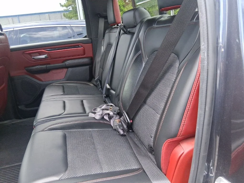 Used 2019 Gray Nissan S image 30