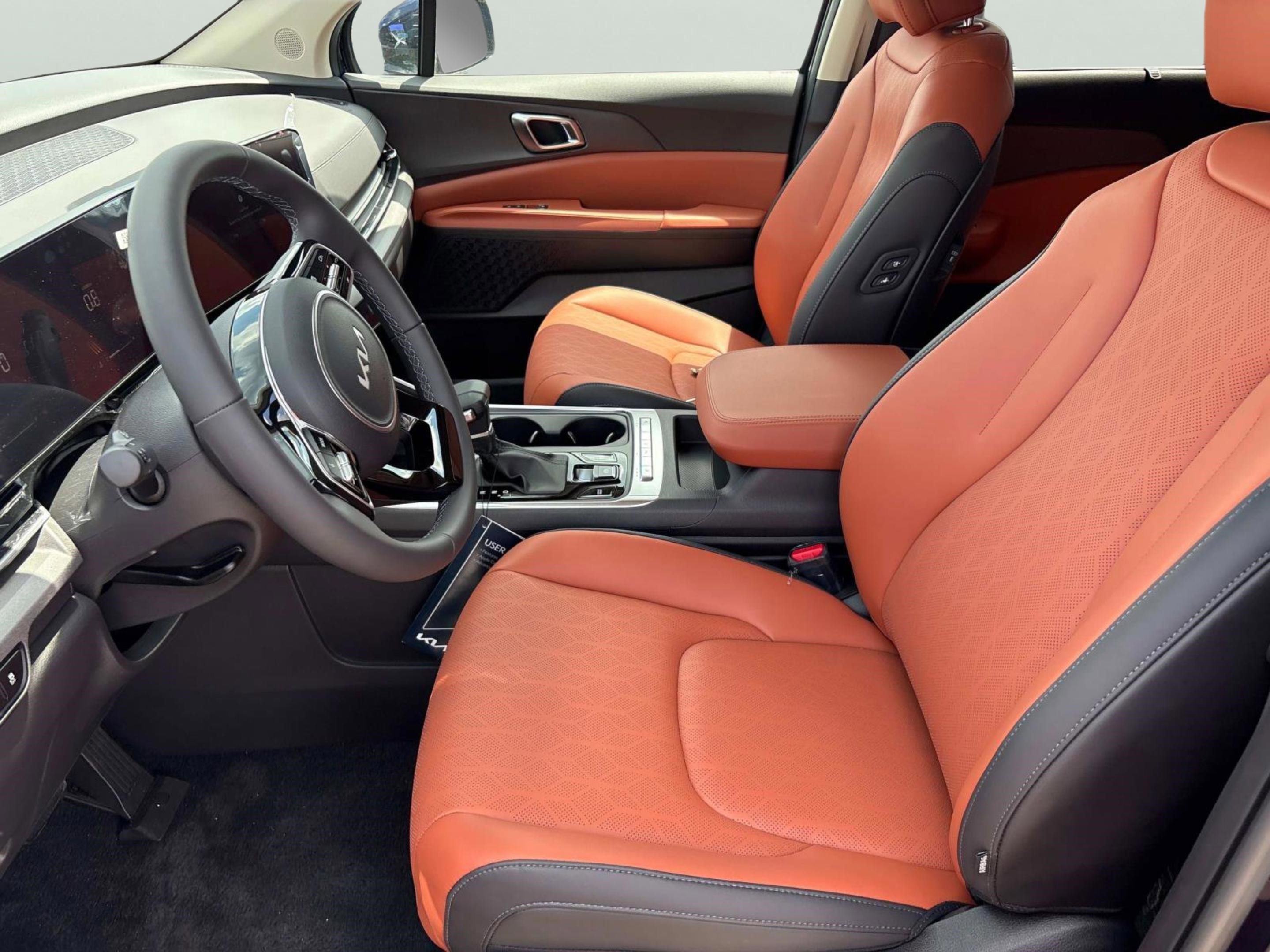 2026 Kia Carnival EX - Photo 23
