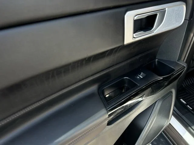 Used 2023 White Ford Platinum image 24