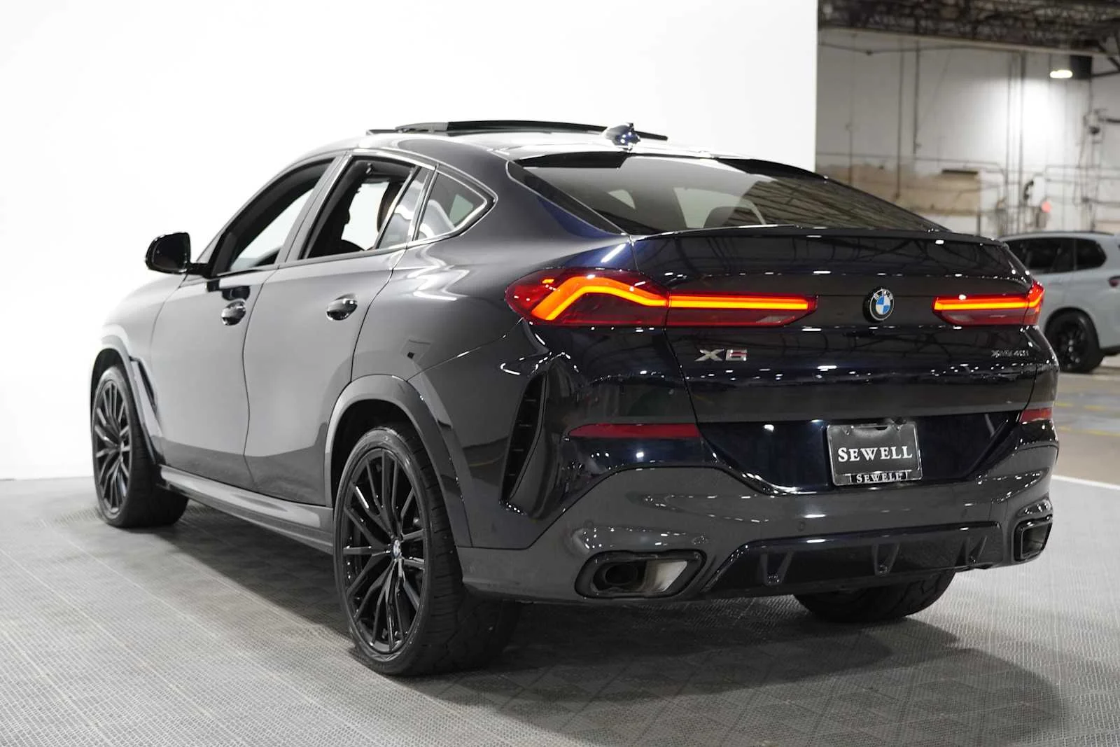 Certified Used 2023 Carbon Black Metallic BMW xDrive40i image 6