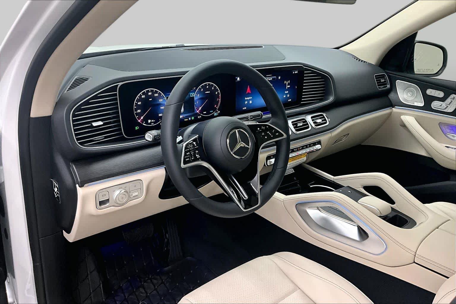 New 2026 MANUFAKTUR Moonlight White Metallic Mercedes-Benz GLE 350 image 8