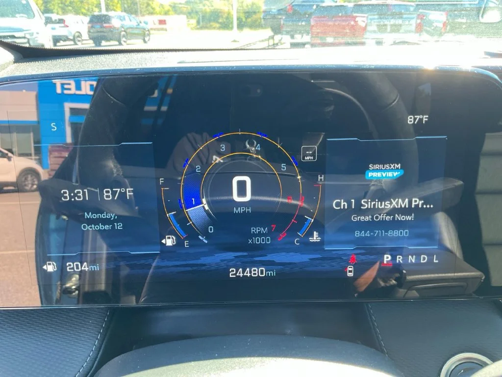 Used 2025 Lakeshore Blue Metallic Chevrolet LT image 19