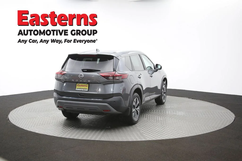 Used 2023 Gray Nissan SV image 40