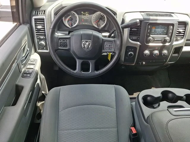 Used 2016 White Ram SLT image 17