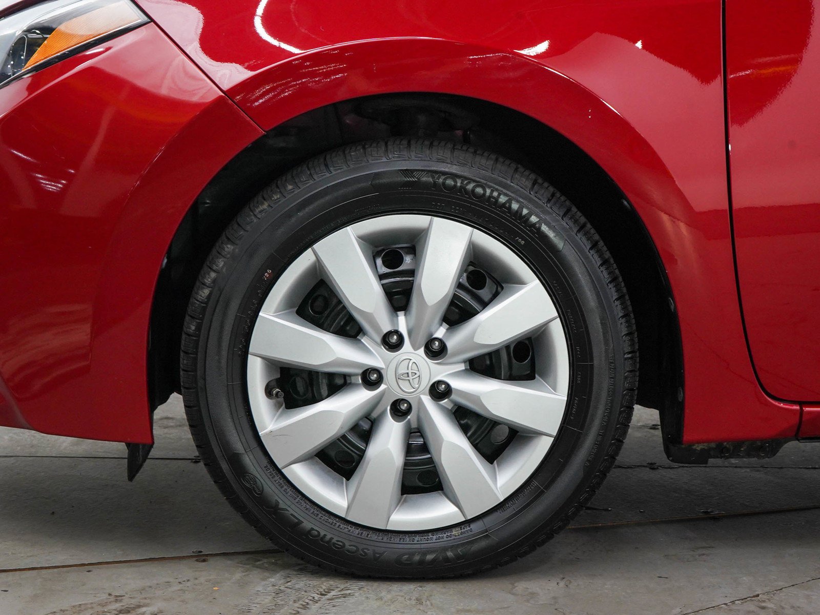 Used 2016 Barcelona Red Metallic Toyota LE image 26