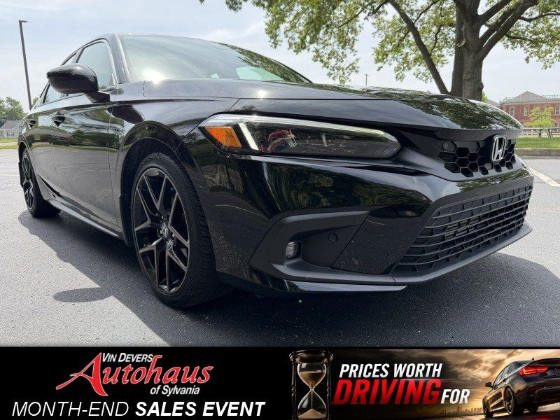 2023 Honda Civic Sport Touring CVT's photo