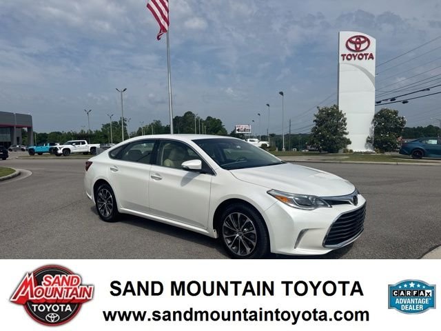 2018 Toyota Avalon XLE's photo