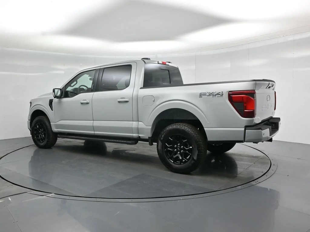 New 2026 Avalanche Ford XLT image 6