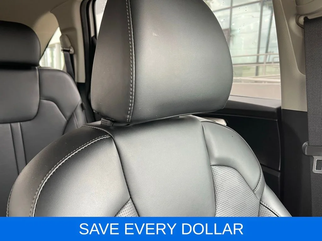 Used 2024 White Kia EX image 22