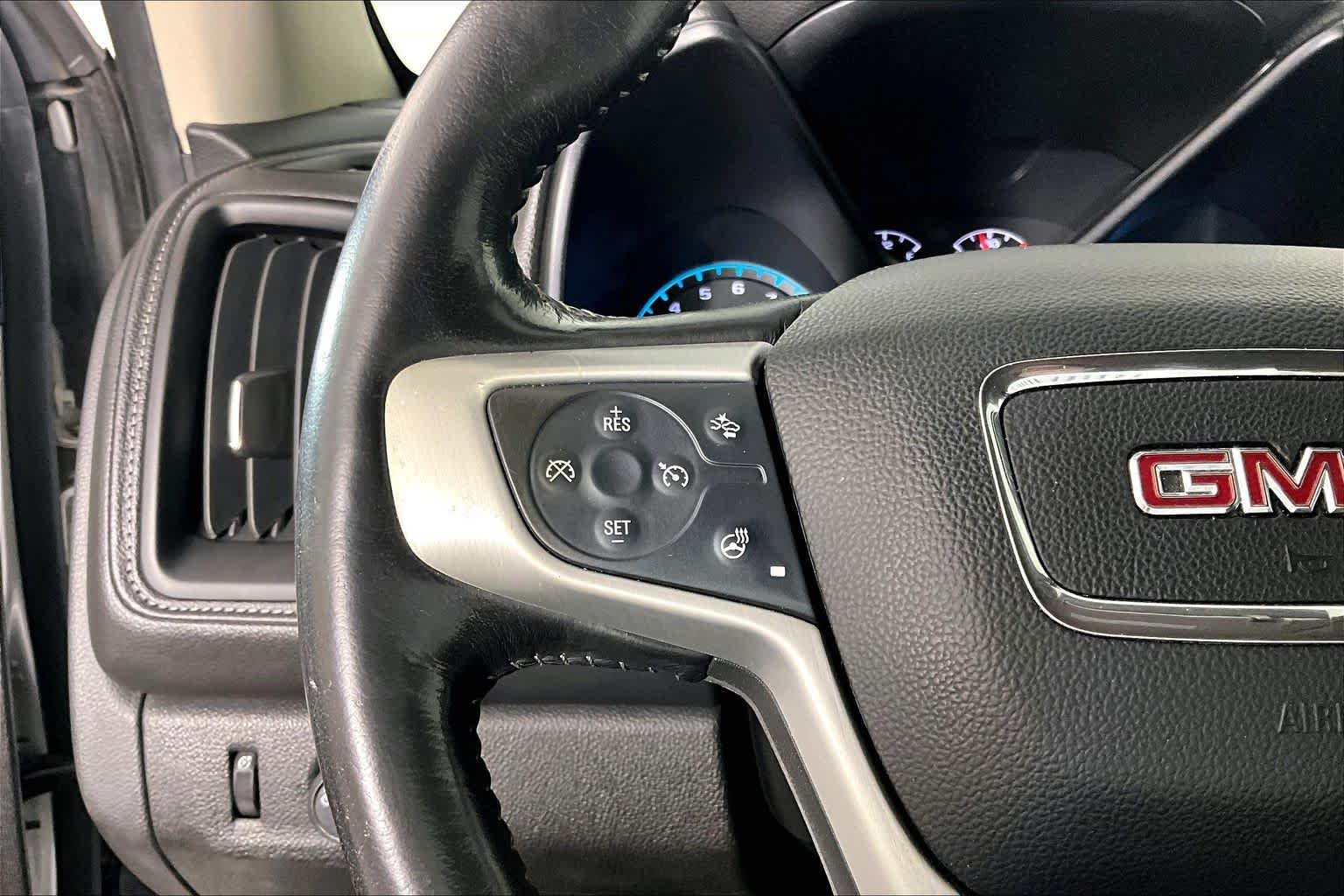 Used 2019 Quicksilver Metallic GMC 2WD SLT image 23