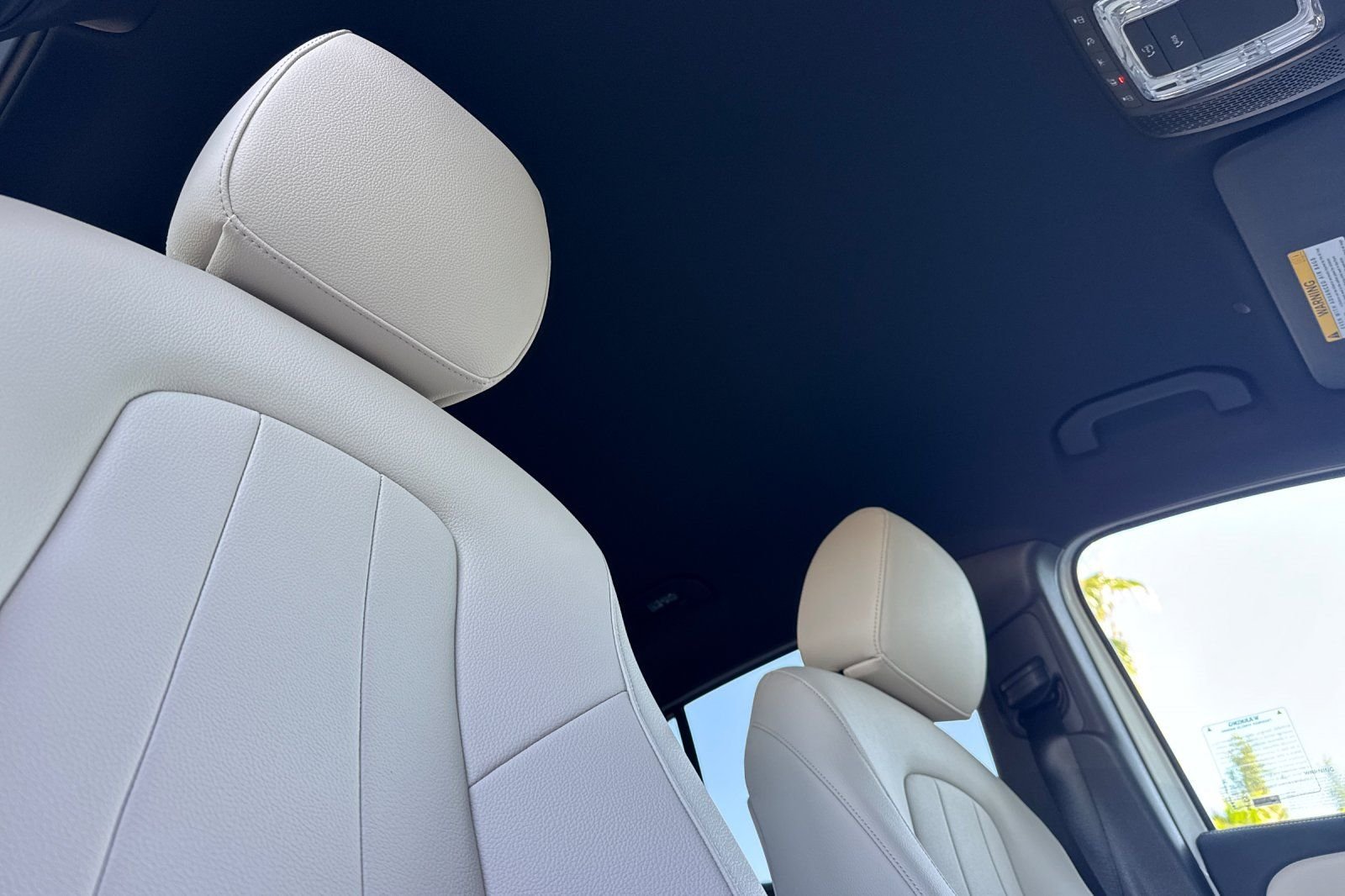 New 2026 Polar White Mercedes-Benz GLA 250 image 33