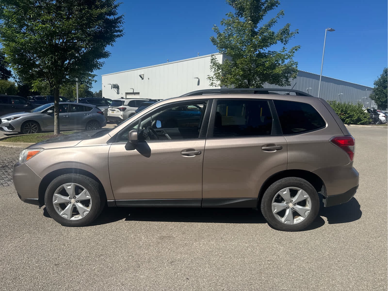 Used 2015 Burnished Bronze Metallic Subaru 2.5i Premium image 2