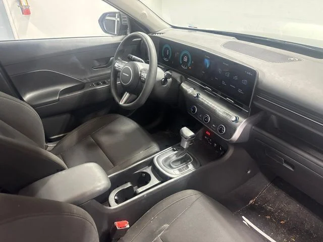 Used 2025 Gray Hyundai SE image 24