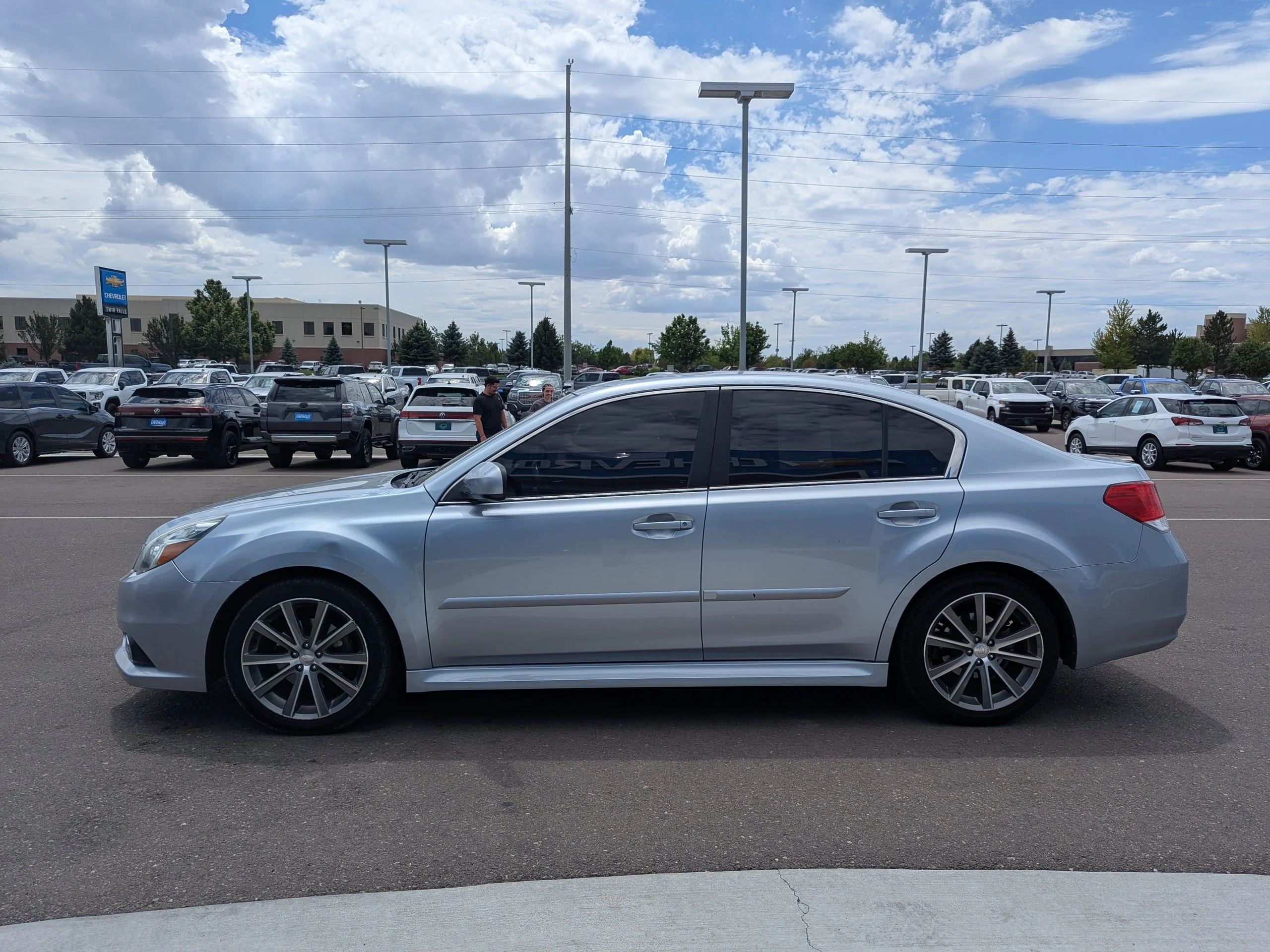 Used 2014 Ice Silver Metallic Subaru 2.5i Sport image 9