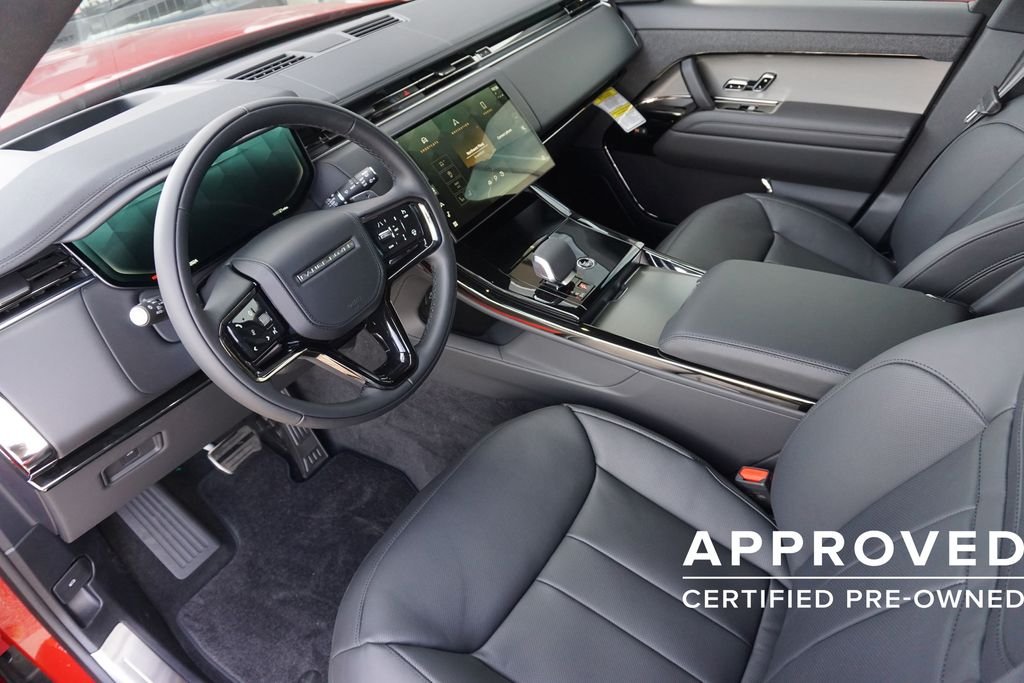 Certified Used 2025 Firenze Red Metallic Land Rover Dynamic SE image 18