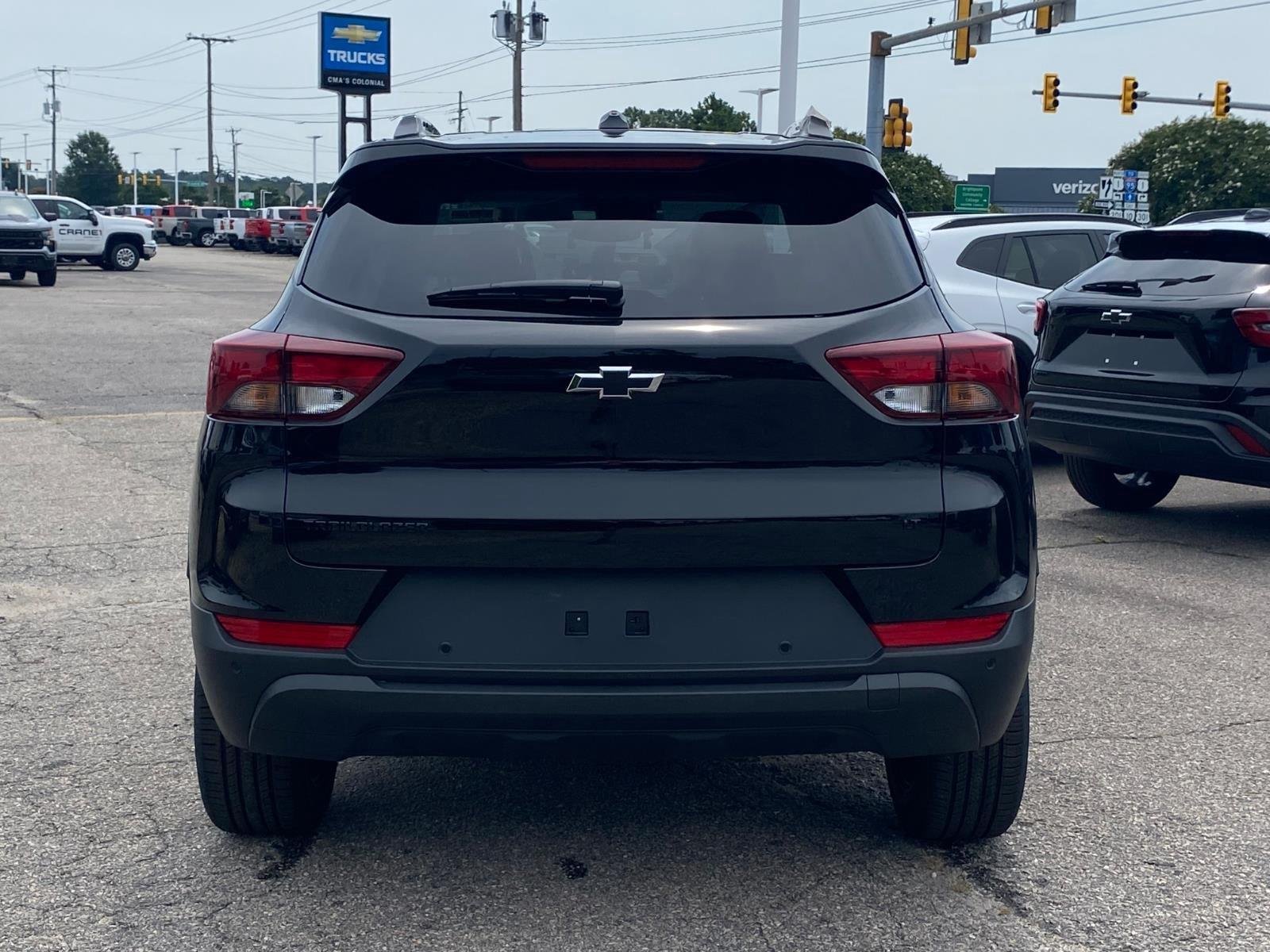 New 2026 Mosaic Black Metallic Chevrolet LT image 5