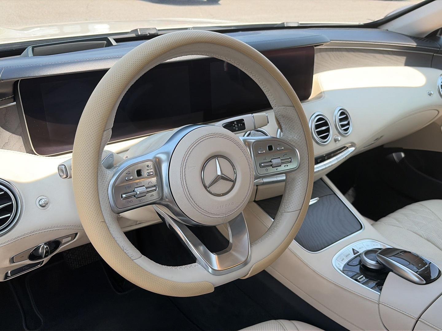 Used 2018 designo Diamond White Metallic Mercedes-Benz S 560 image 40