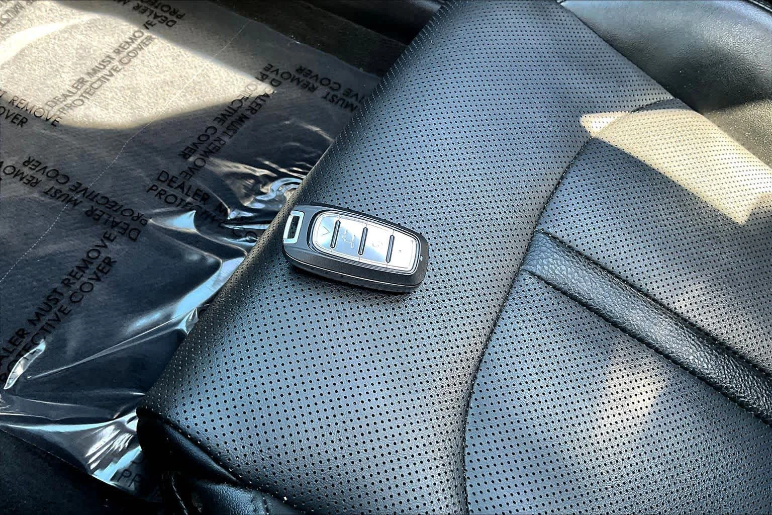 Used 2021 Ebony Black Kia EX image 27