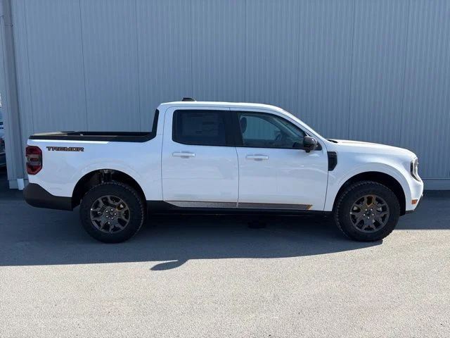 New 2026 Oxford White Ford Tremor® image 39